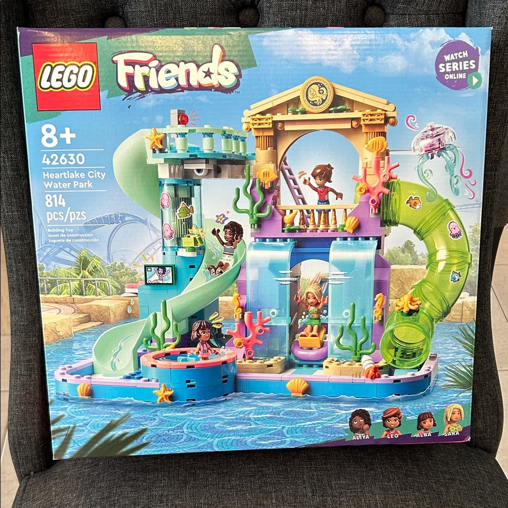 NEW 🆕 LEGO Friends 42630 Heartlake City Water Park Set - Sealed never opened